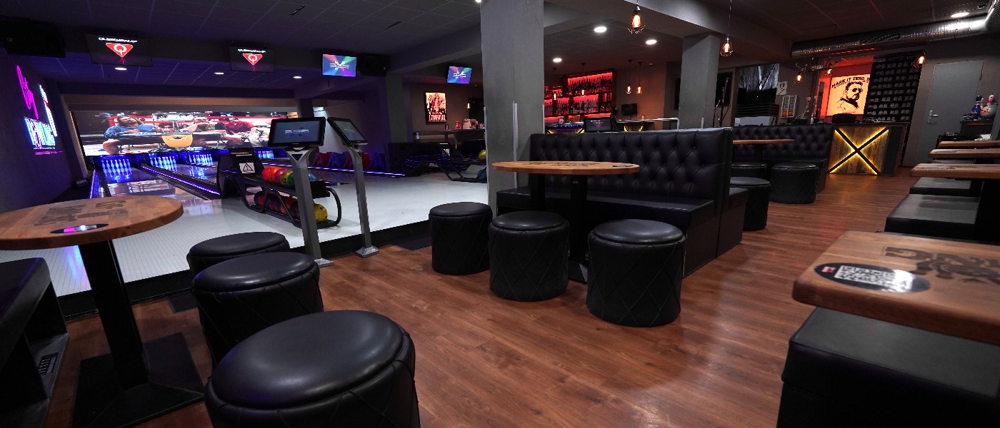 Bowling. Bar. Events. Mitten in Köln.